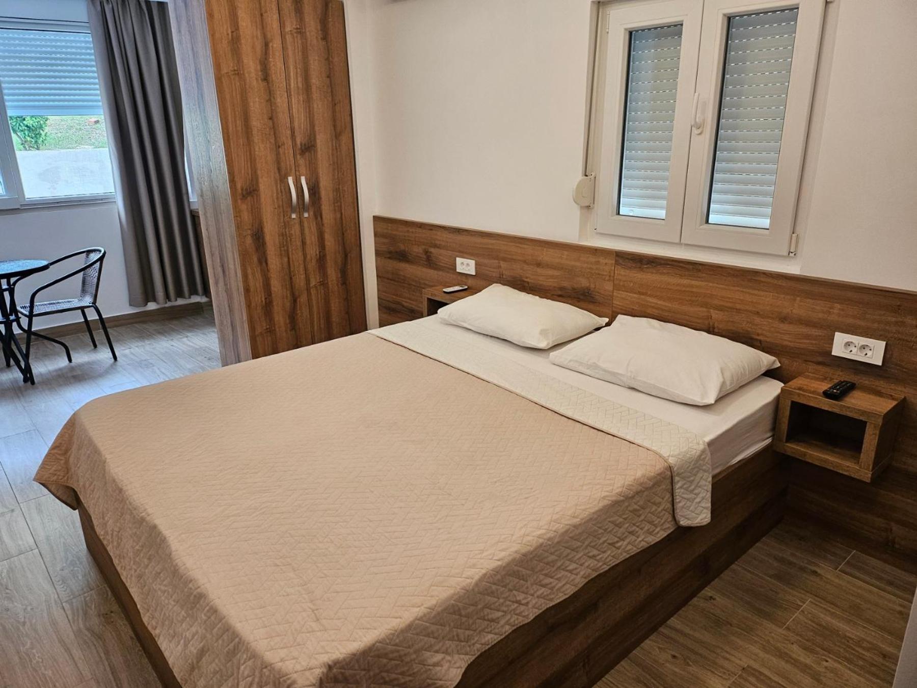 Grejm Family Apartments Petrovac Exterior photo